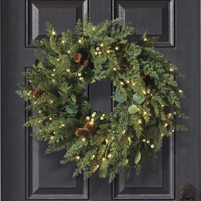 Majestic Holiday Cordless Wreath