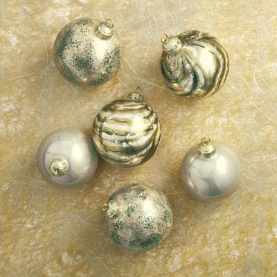 Mixed Greenery and Moss 12-piece Accent Kit