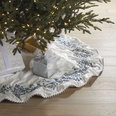 Vine Cascade Tree Skirt