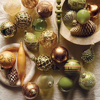 Holiday Couture 30-piece Ornament Collection