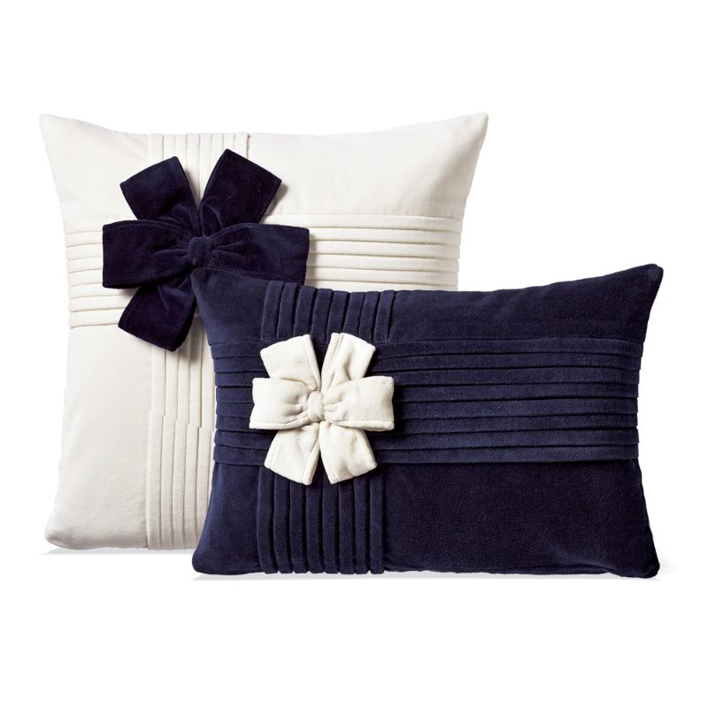 Frontgate Holiday Bow Velvet Decorative Pillow Covers In Forest