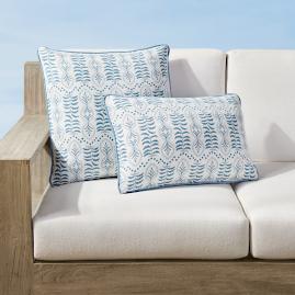 Beatriz Indoor/Outdoor Pillow