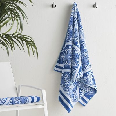 Frontgate Resort Collection™ Sculpted Oasis Bath Towels