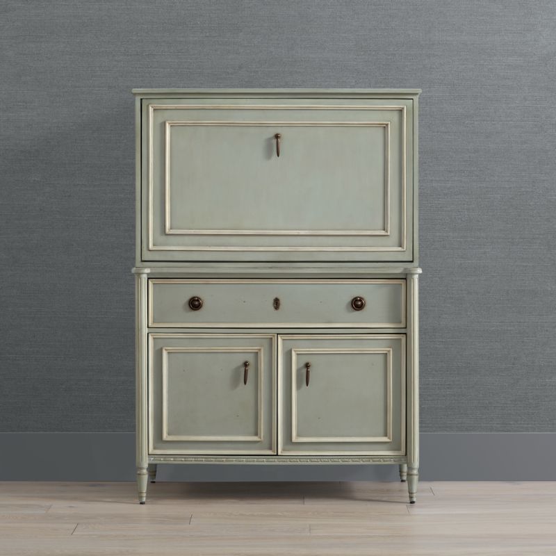 Everett Slatted Bar ModeSens