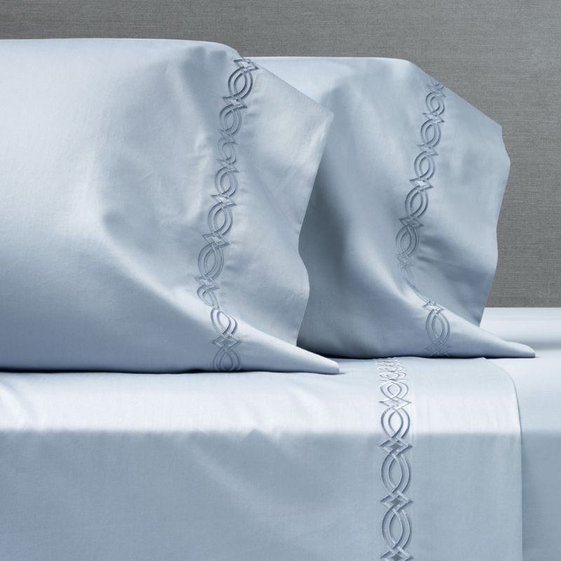 FRONTGATE SET OF 2 FRONTGATE RESORT COLLECTIONÂ¢ DIAMOND LATTICE SATEEN PILLOWCASES 