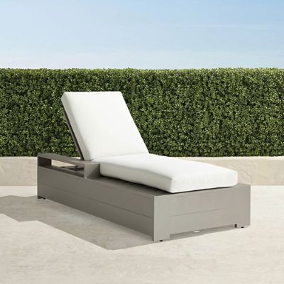 Boretto Chaise in Matte Dove Aluminum