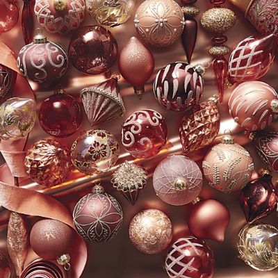 Blushing Berries Ornament Collection