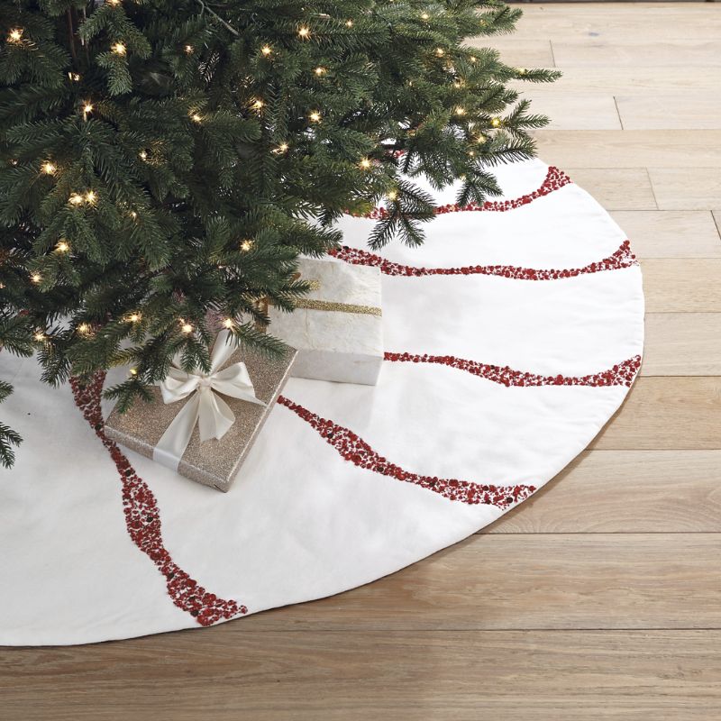 FRONTGATE PEPPERMINT SWIRL TREE SKIRT 