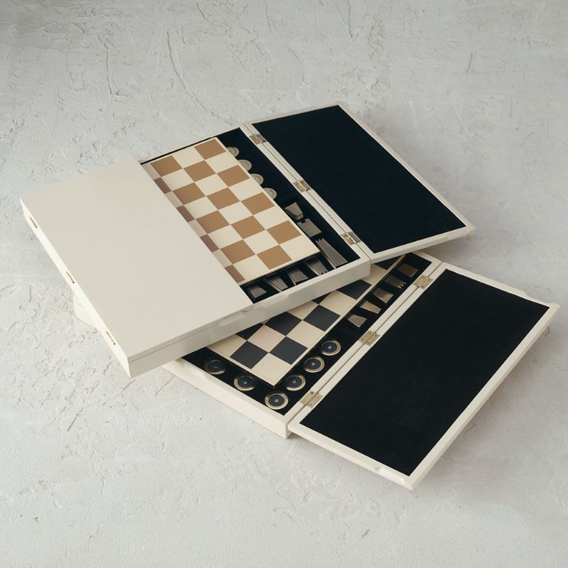 Frontgate Harris Game Set In Black