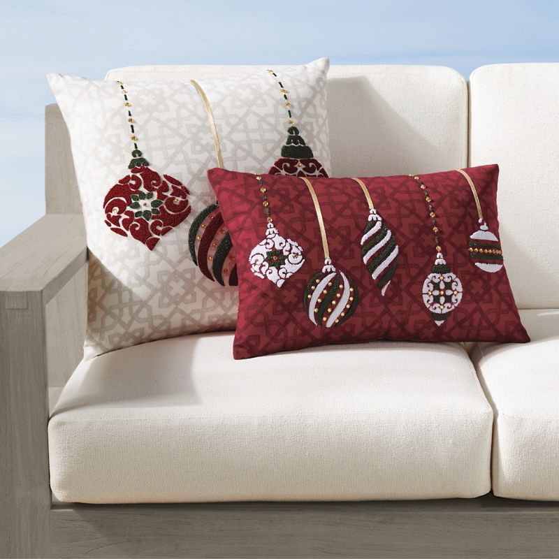 Frontgate Frosty Night Indoor/outdoor Pillow Cover In Red